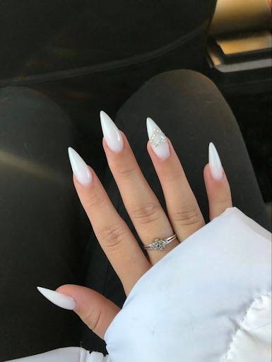 Which-Nail-Shape-is-Right-for-You-06